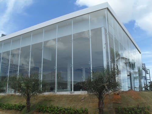 Fachada de Vidro
